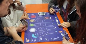 Bild: Spielfeld mit Spielern