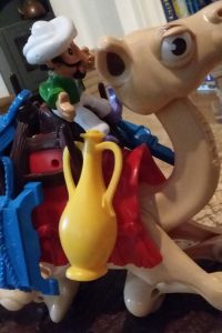 Bild: buntes Spielmaterial