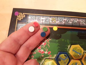 Bild: winzige Farbmarken werden gezeigt