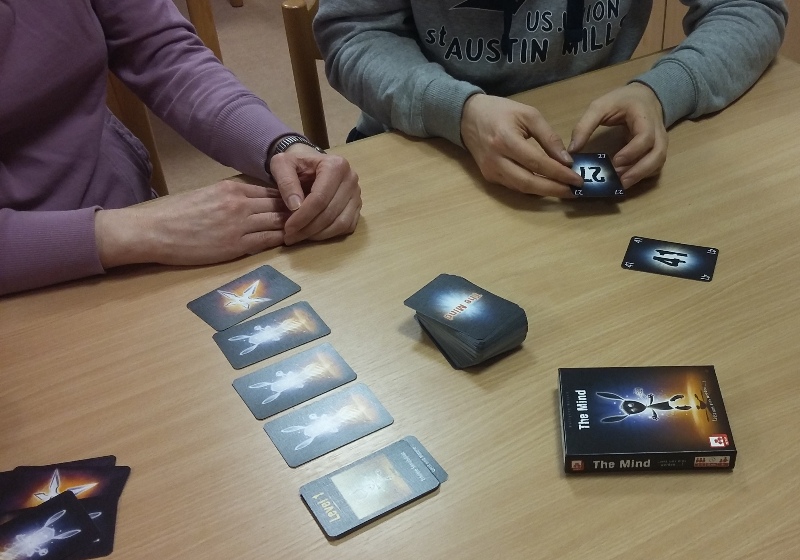 Bild: Zwei Spieler beim gemeinsamen Spiel