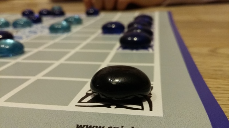 Bild: Spielfeldteil mit Spielsteinen