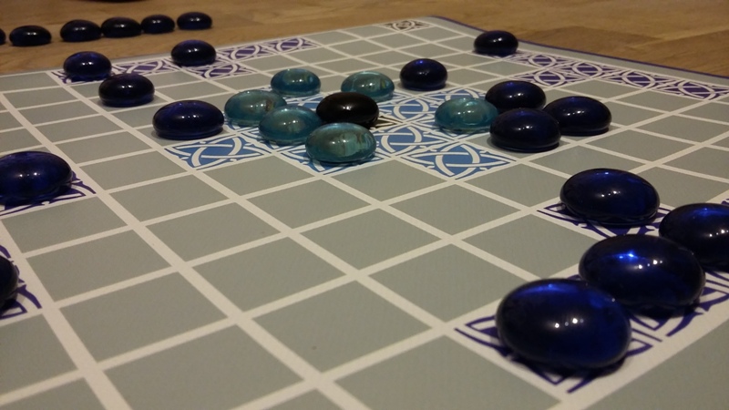 Bild: Teil des Spielfeldes mit Spielsteinen