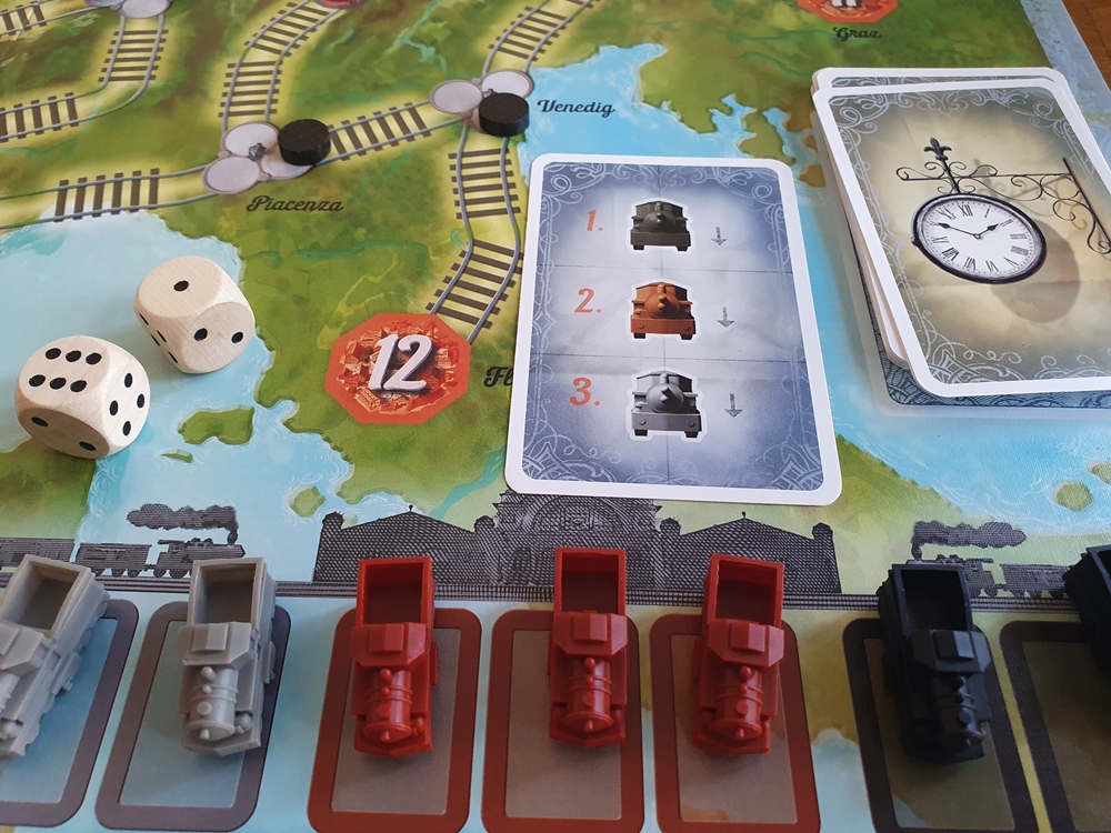 Aufgedeckte Rundenkarte zu Beginn einer Runde