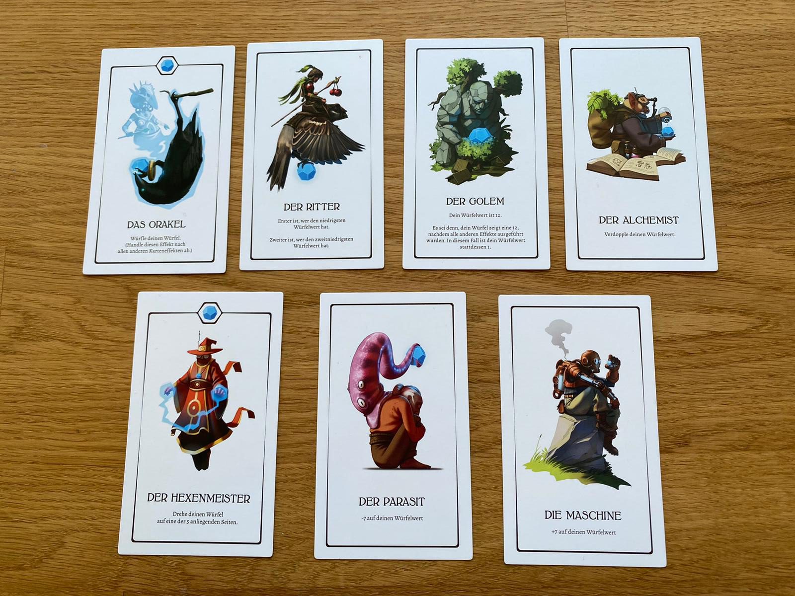 Zu sehen ist die empfohlene Startkartenhand aus 7 Karten