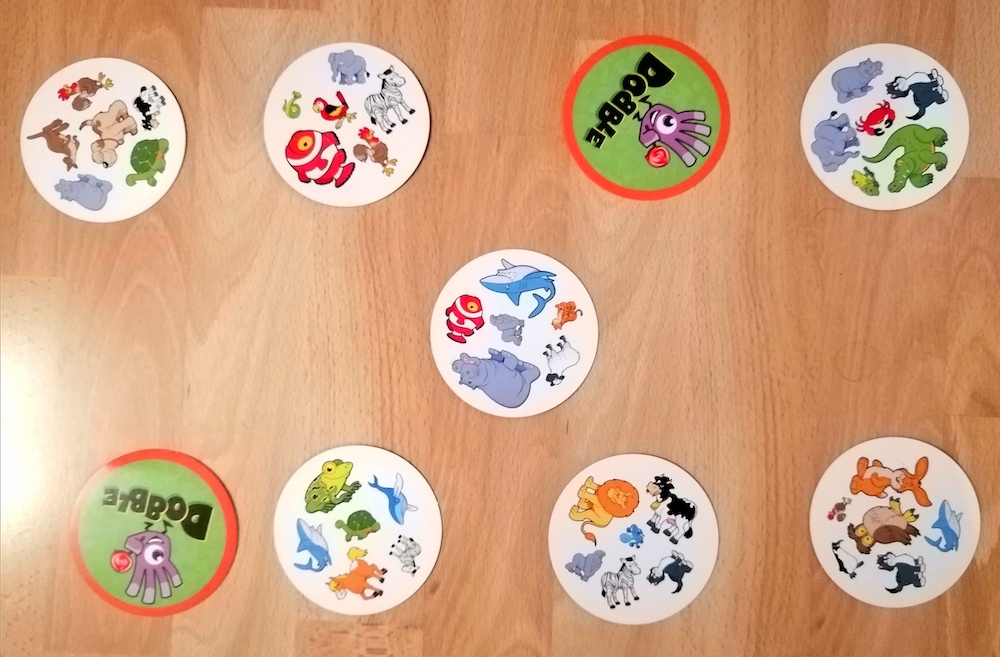 Variation. Wer kann am schnellsten vier Übereinstimmungen finden?