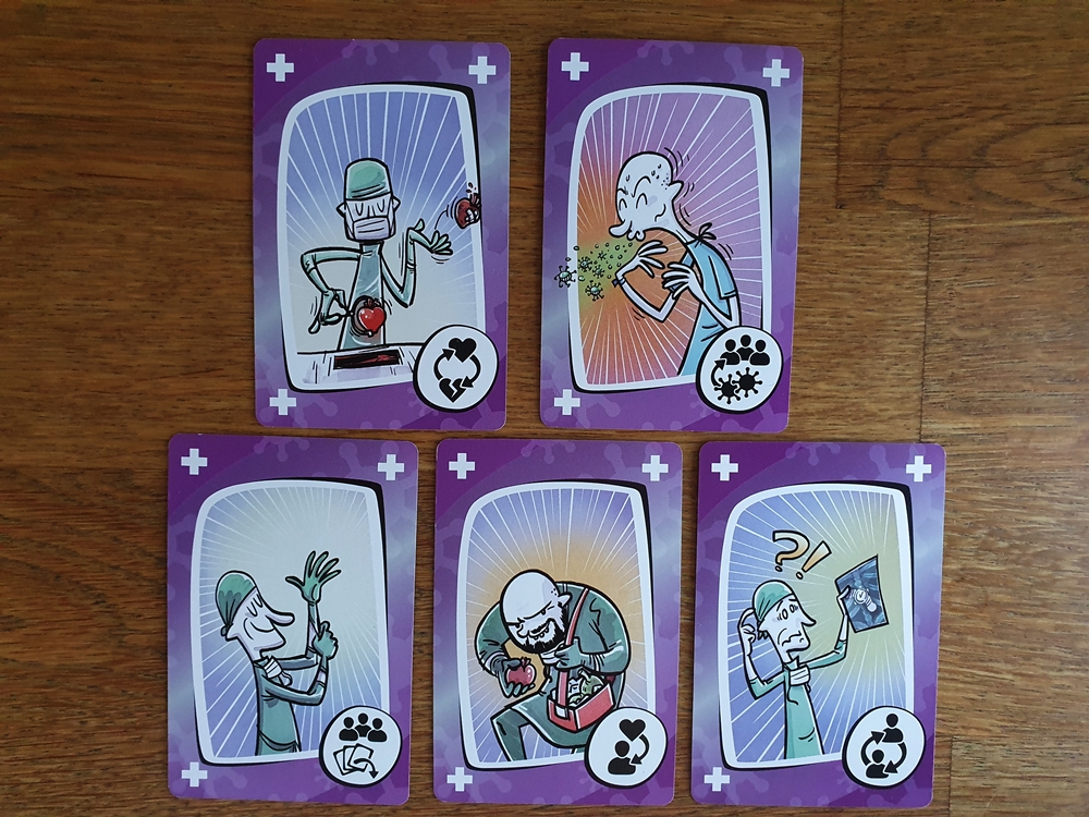 Fünf unterschiedliche Spielkarten OP mit Sonderfunktion