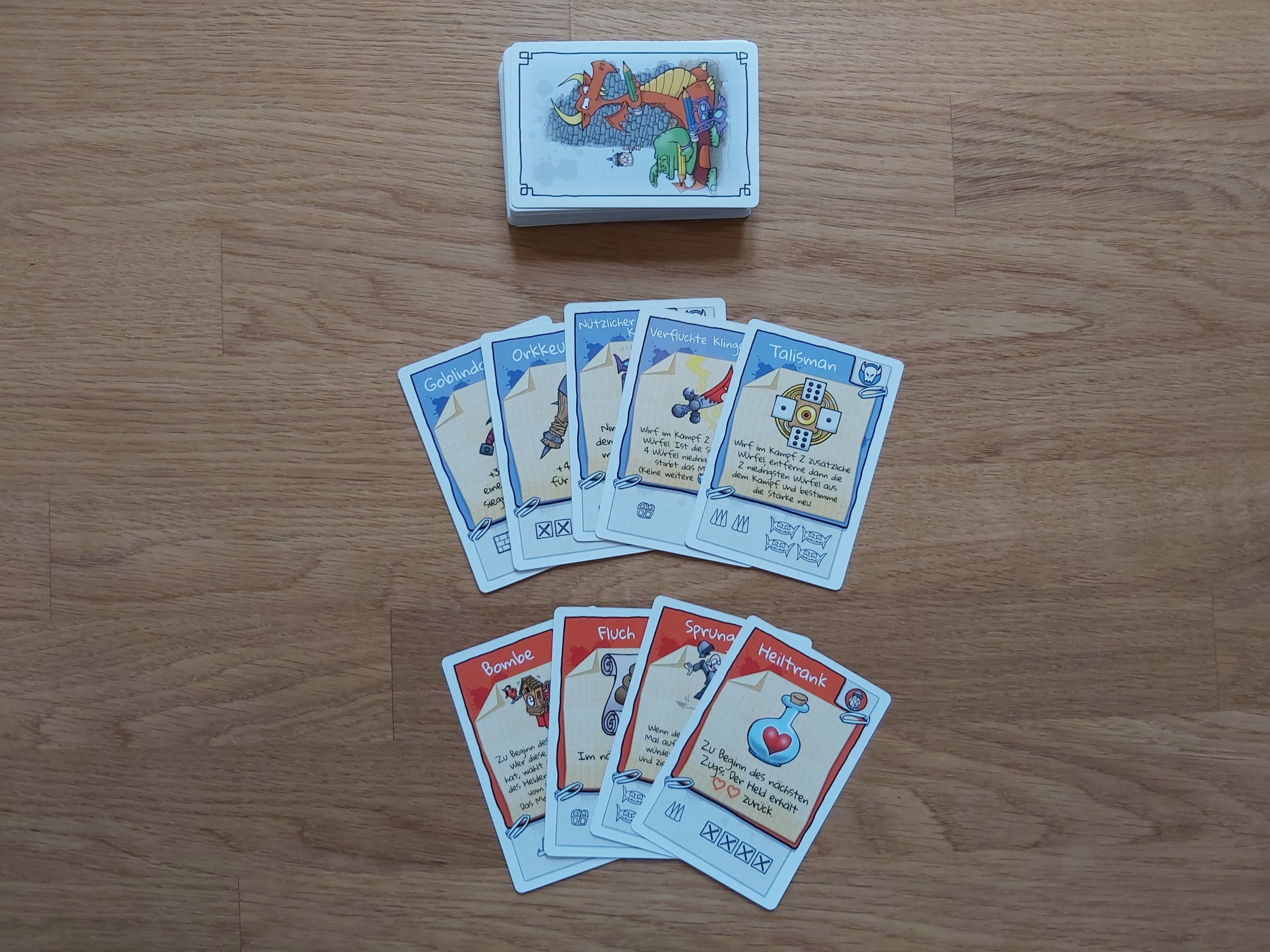 Zu sehen sind die Spielkarten aus Doodle Dungeon