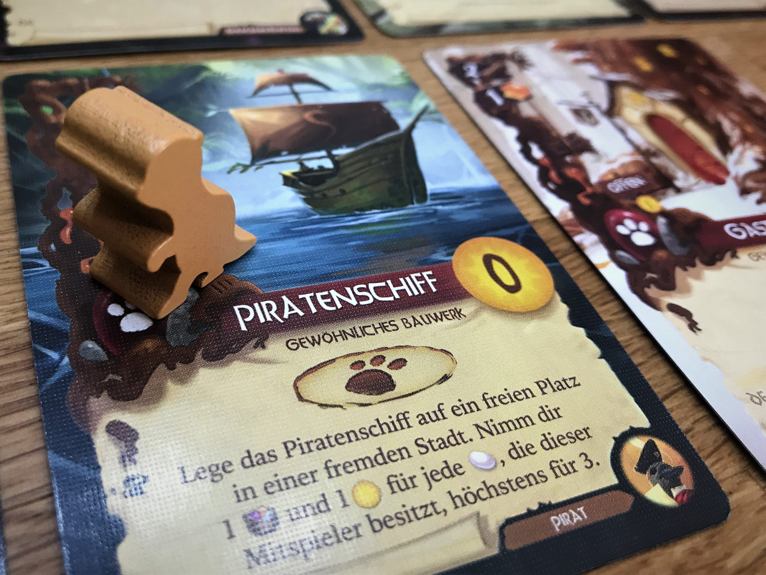 Der neue Otter und die neue Karte Piratenschiff