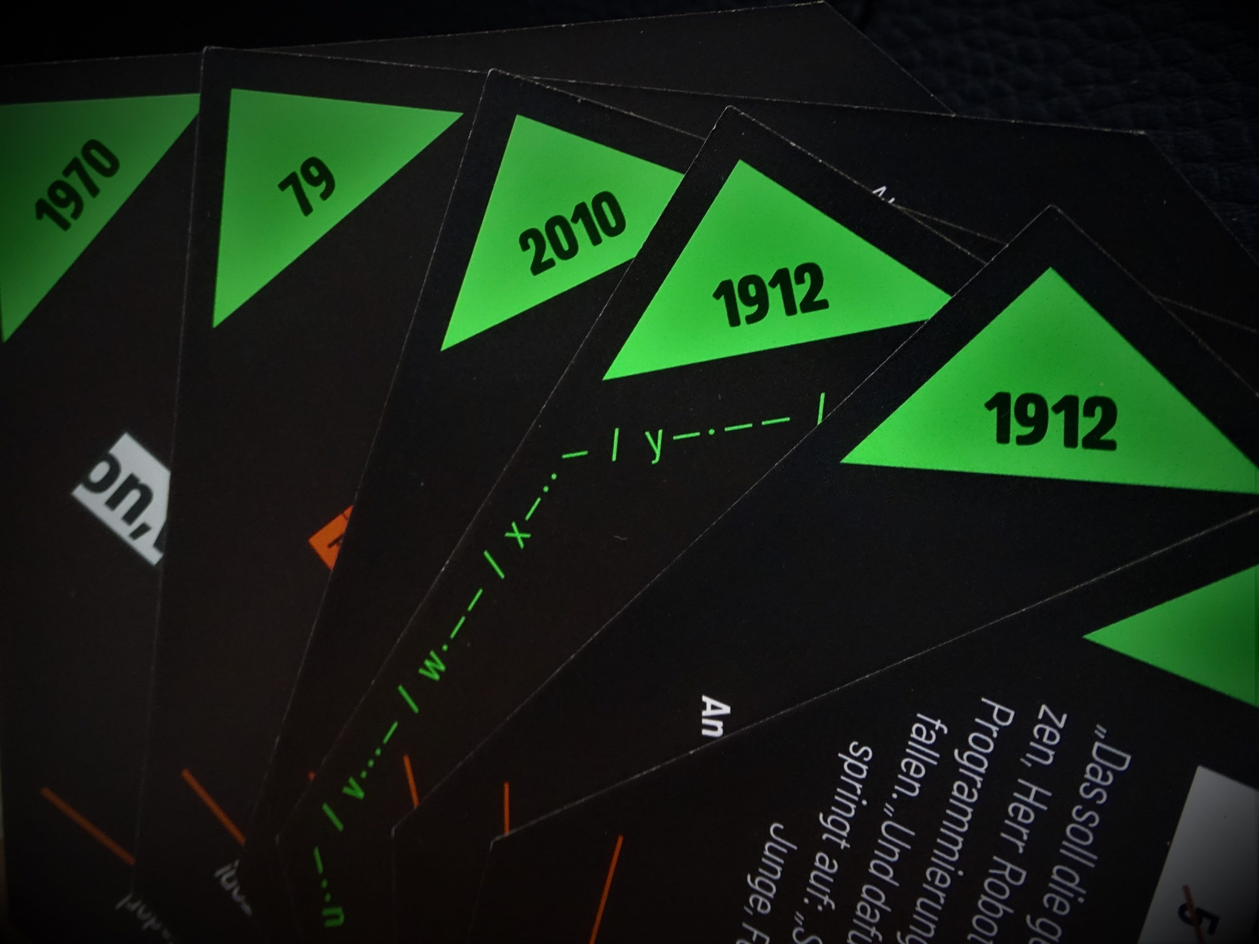 Zwischen 79 und 2010 nach Christus reisen wir durch die Zeit. 