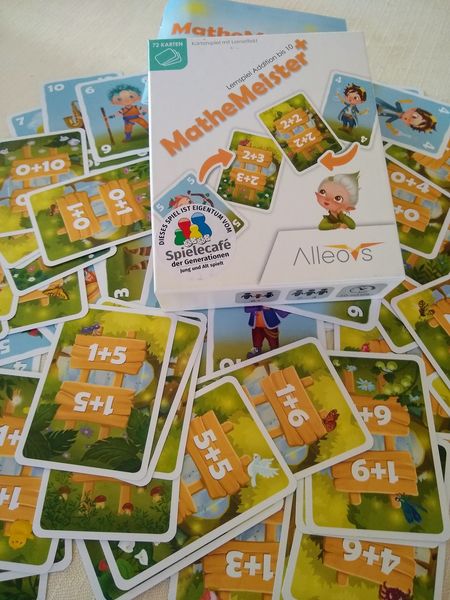 Spielkarton mit Inhalt