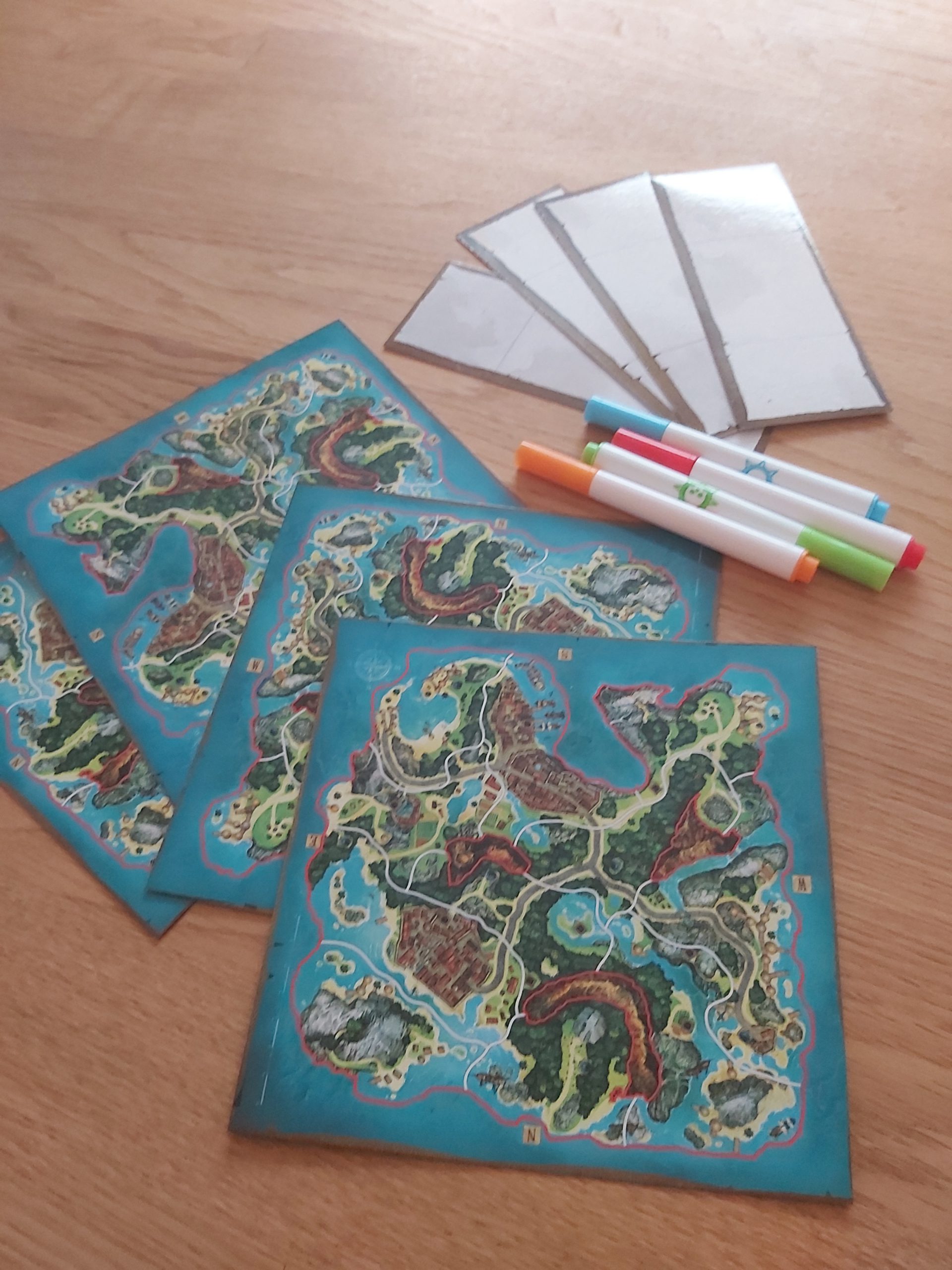 Zu sehen sind die Stifte der Mitspielenden.