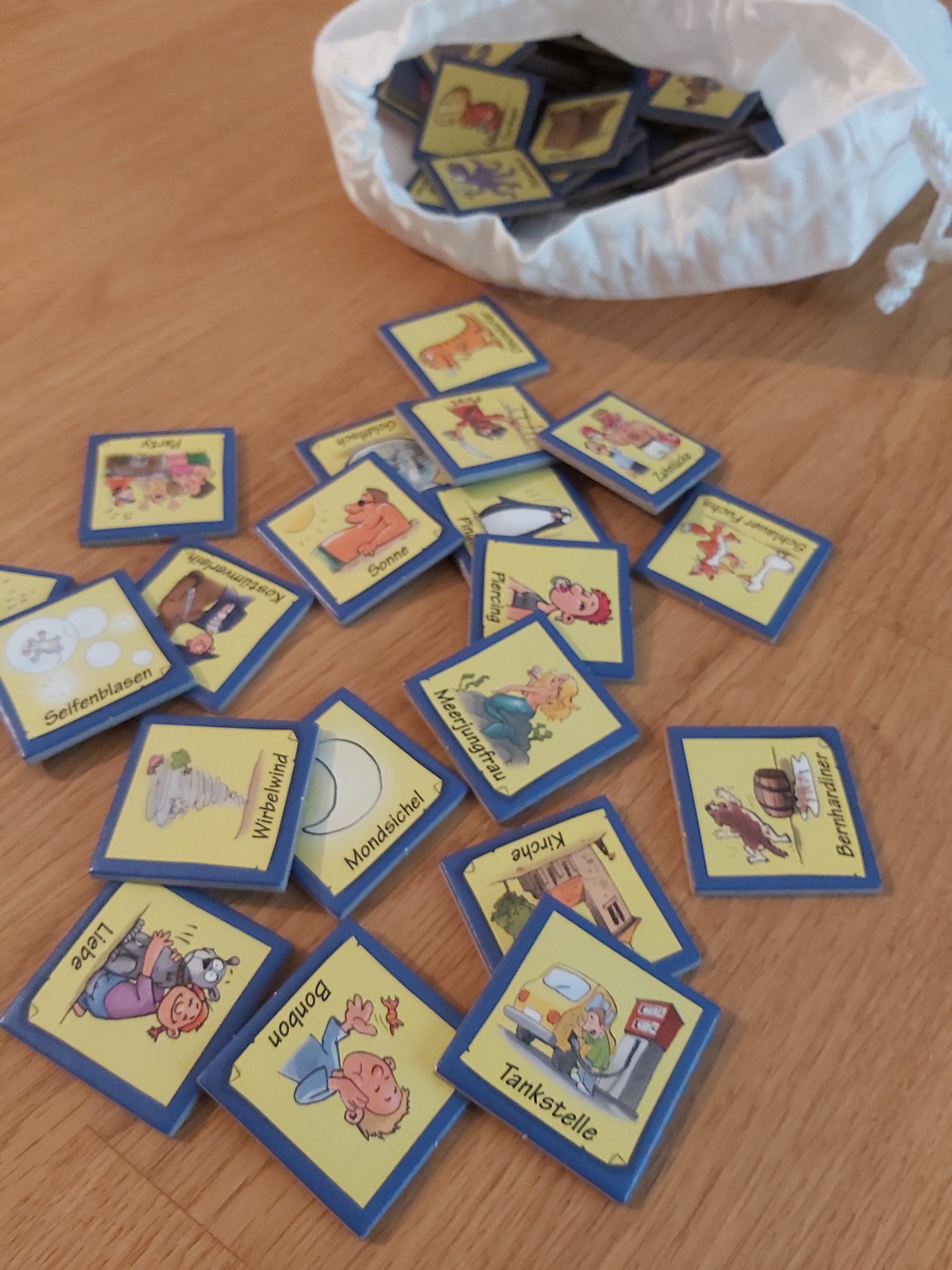 Zu sehn sind die Bildplättchen von Eselsbrücke.