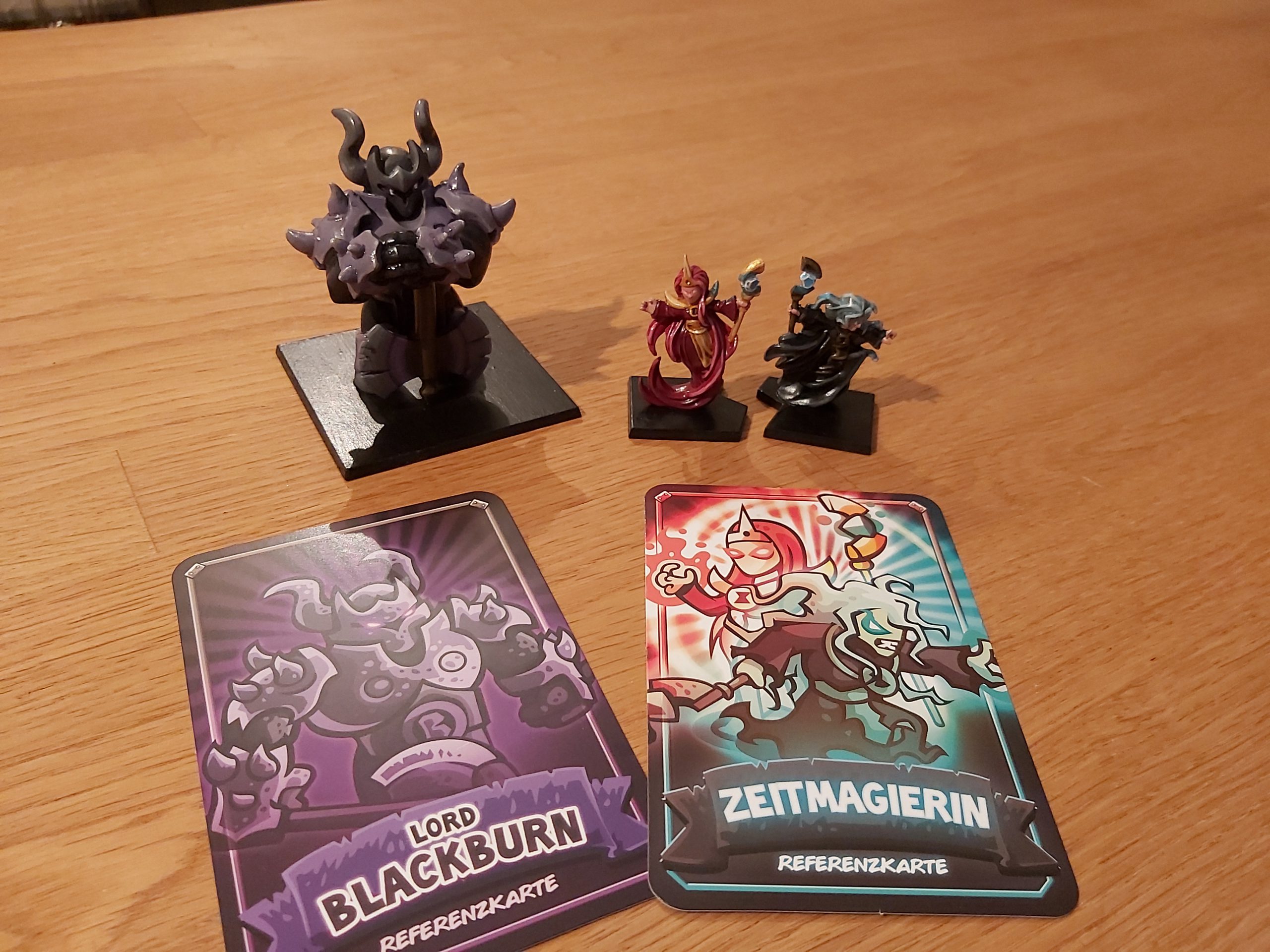 Zu sehen sind die Endgegner von Kingdom Rush Rift in Time.