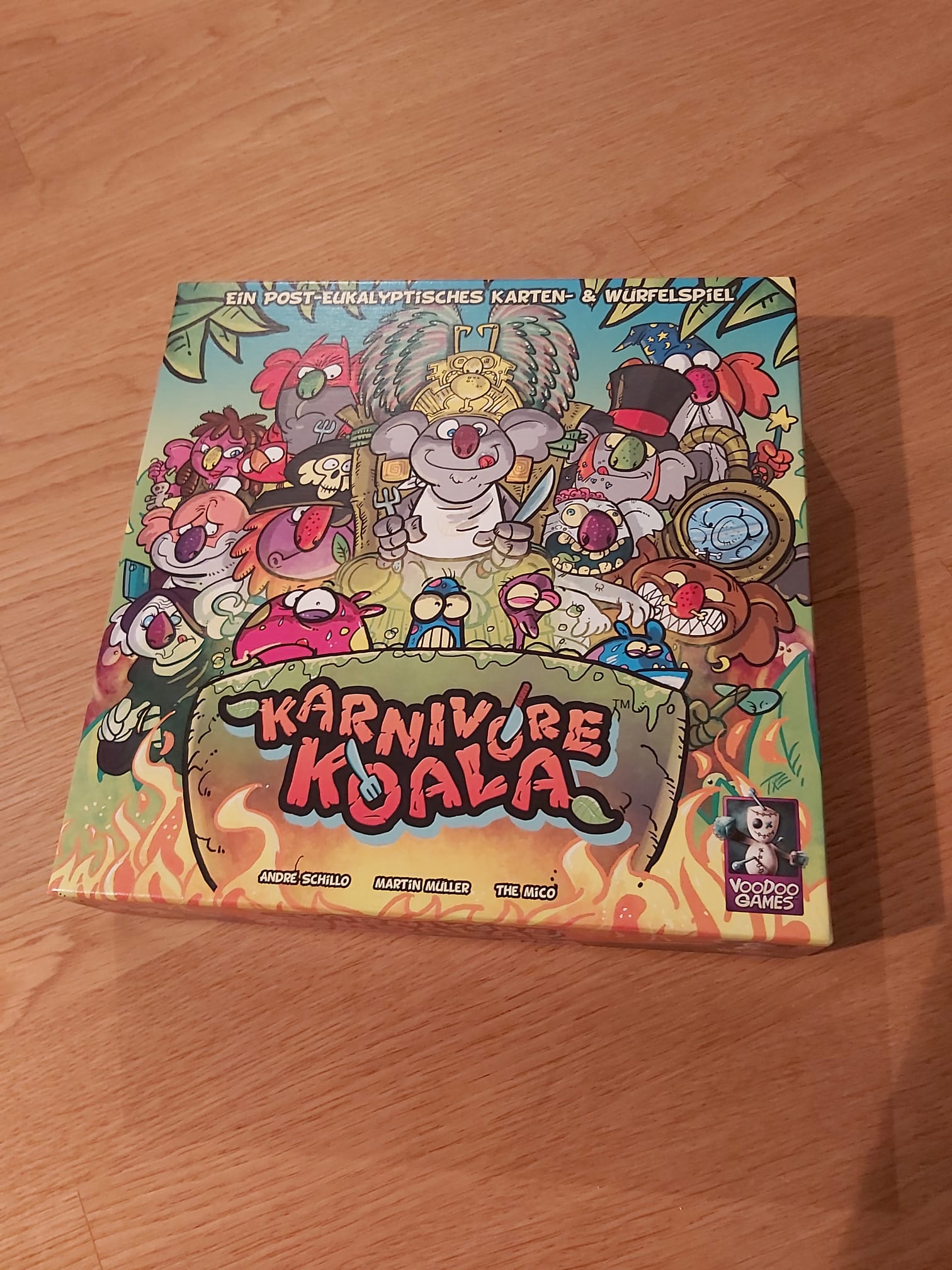 Zu sehen ist die Verpackung von Karnivore Koala.