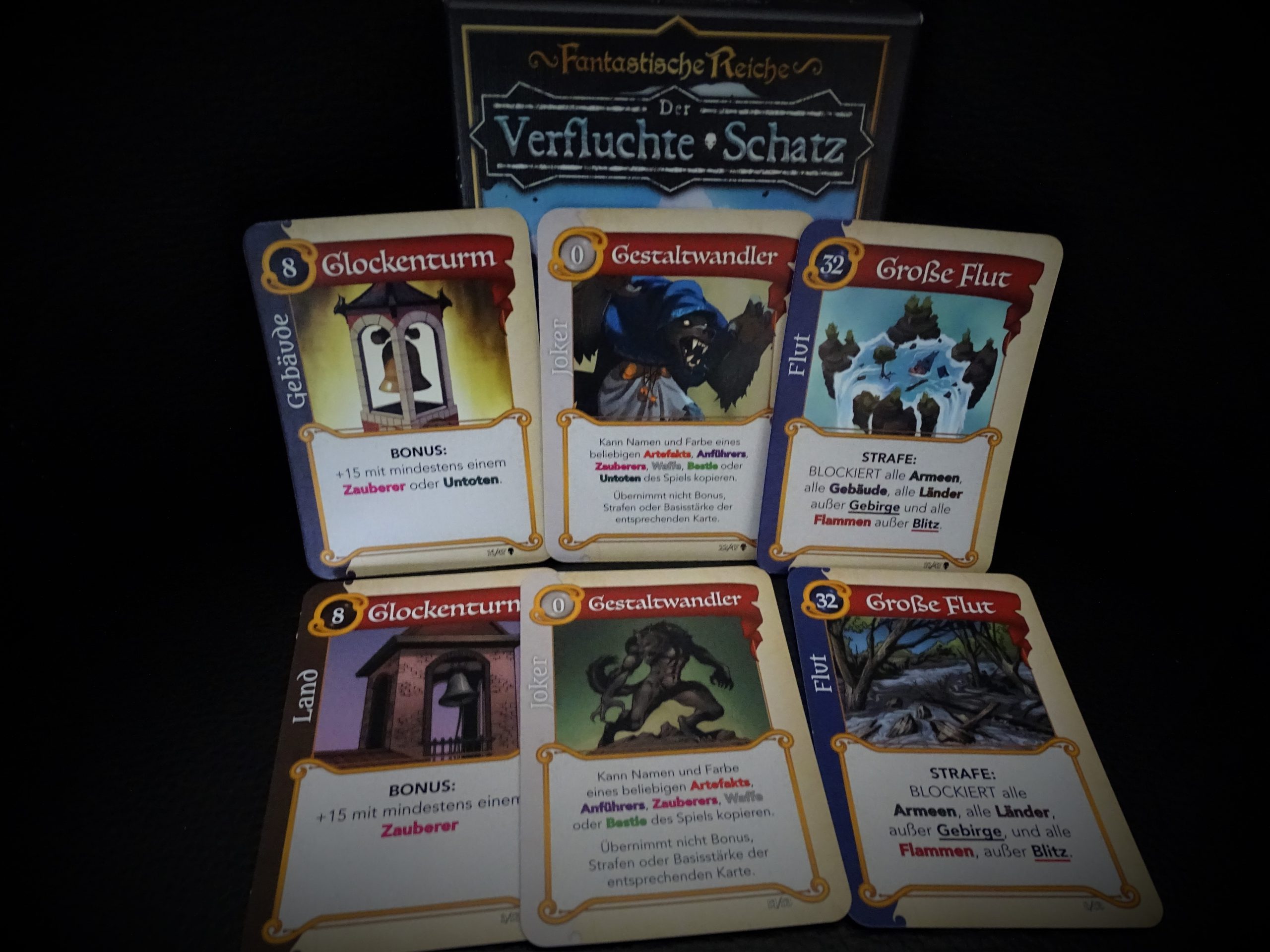 Die Karte Glockenturm im alten und im neuen Design. 