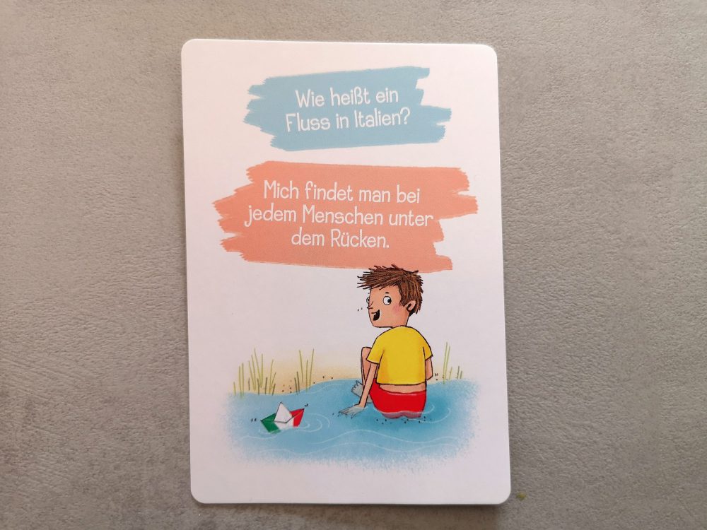 Die Vorderseite einer Spielkarte mit zwei Hinweistexten.