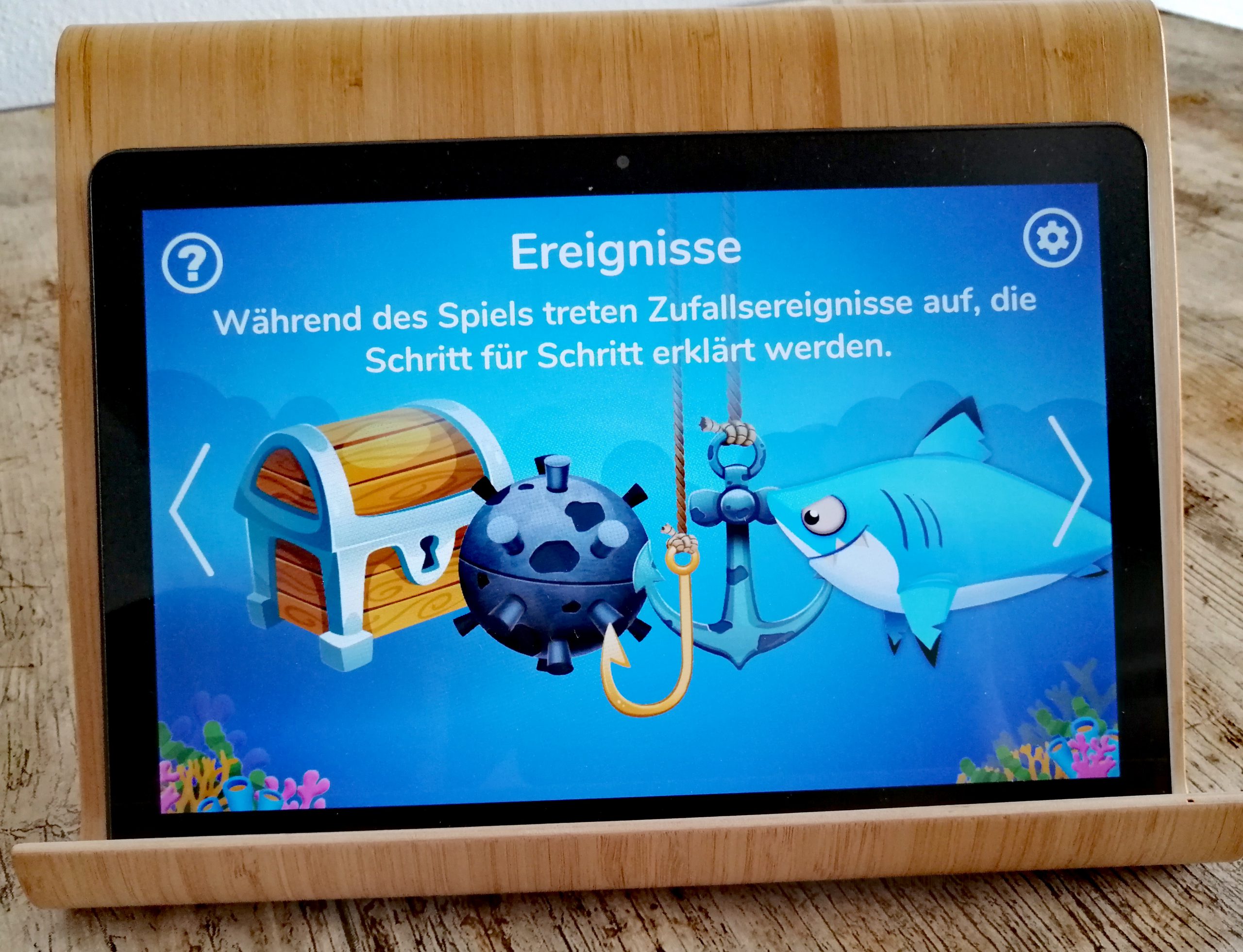 Ab der 2. Runde kommen Zusatzaktionen wie die Bombe oder eine Schatztruhe mit ins Spiel.