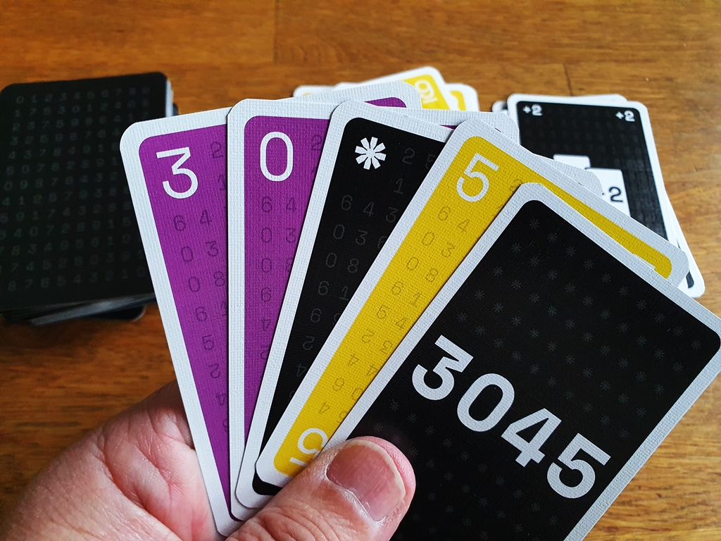 Mit den vier passenden Karten ist der Code erfüllt, es sind keine weiteren Karten auf der Hand