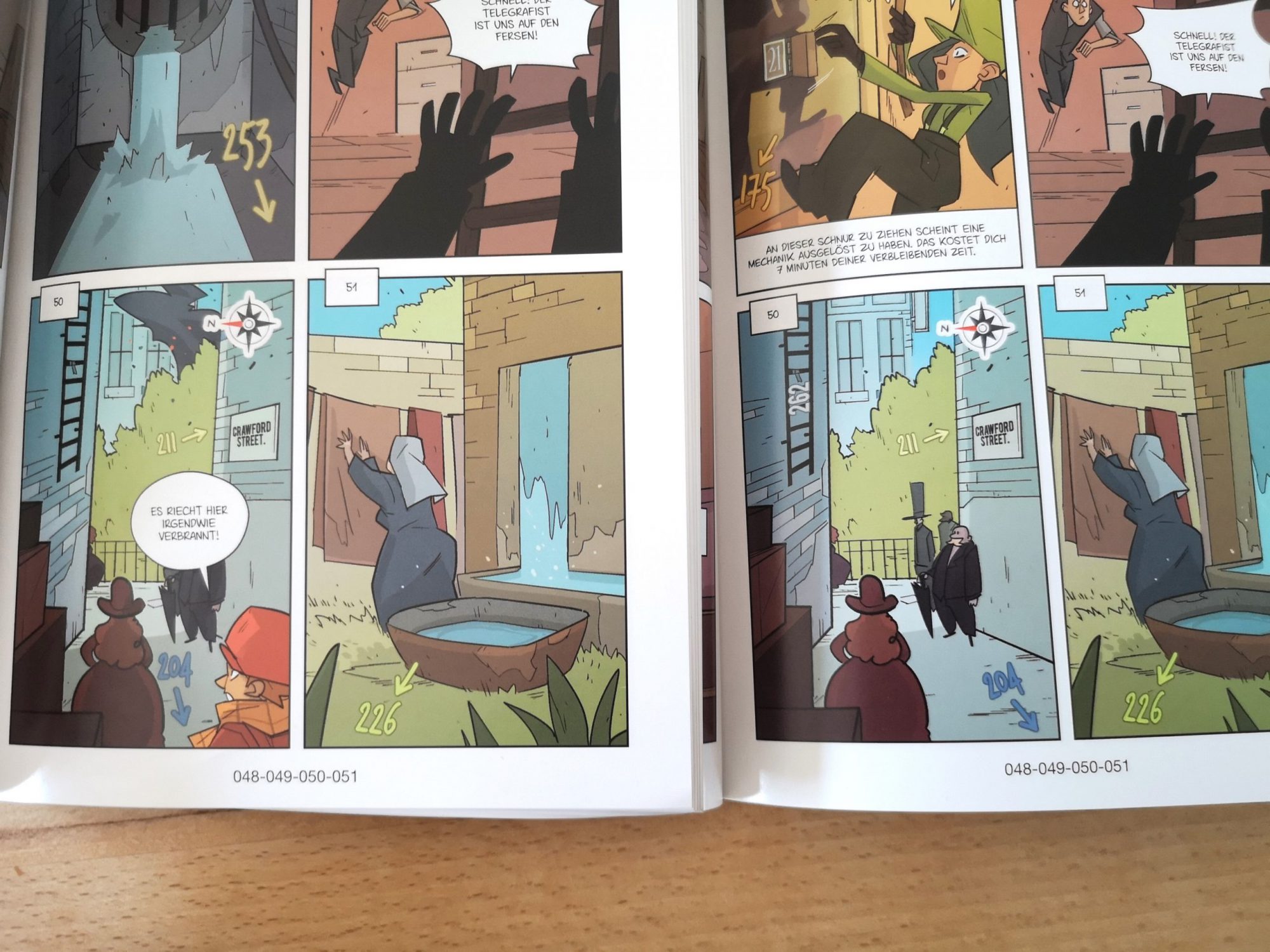 Zwei Comicbücher im Vergleich