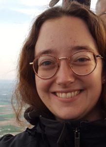 Rezensentin Elisabeth Sandner