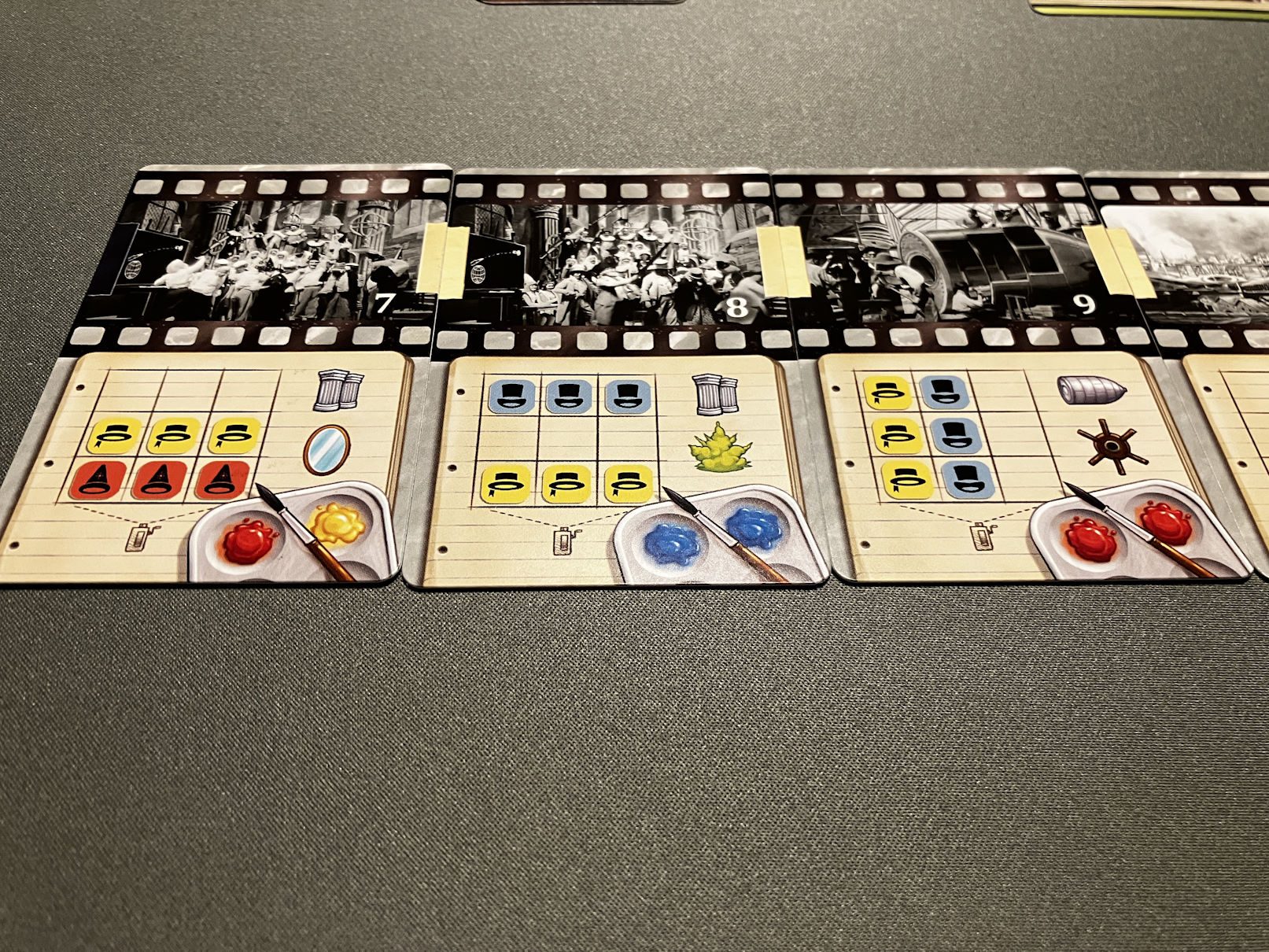 Szenen des fertigen Films aneinander gereiht