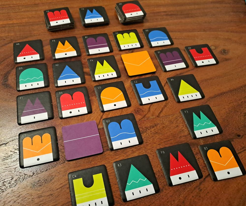 Grössere Auslage von Hausplättchen