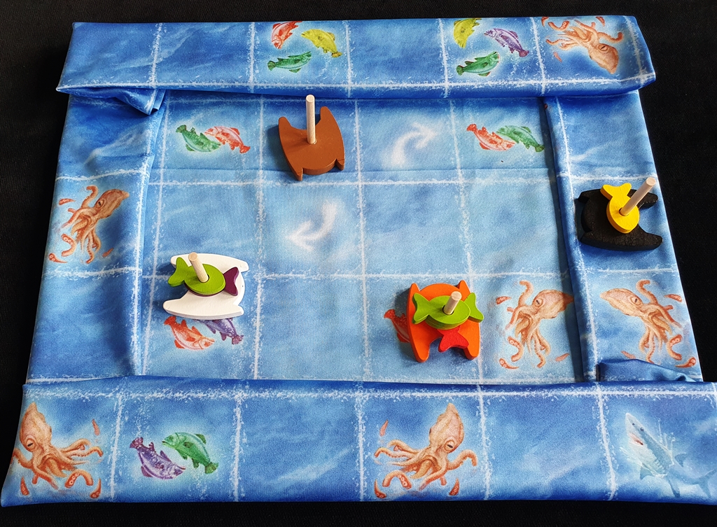 Das kleiner gefaltete Spielfeld gegen Ende eienr Partie