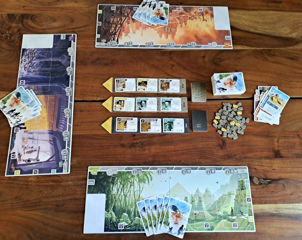 Zu sehen ist der Spielaufbau für 3 Personen.