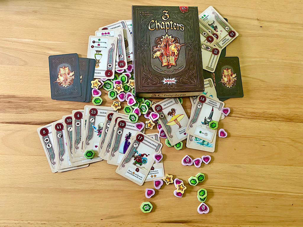 Spielekarton mit dem gesamten Material.