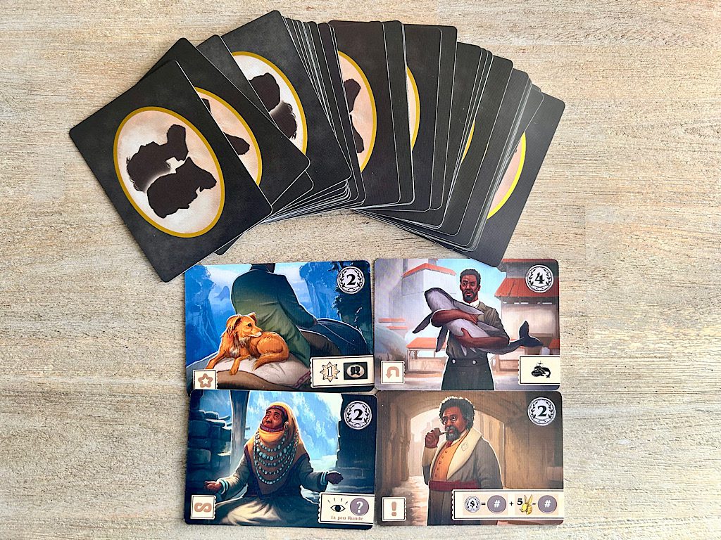 Die Charakterkarten, die einem zahlreiche Möglichkeiten bieten