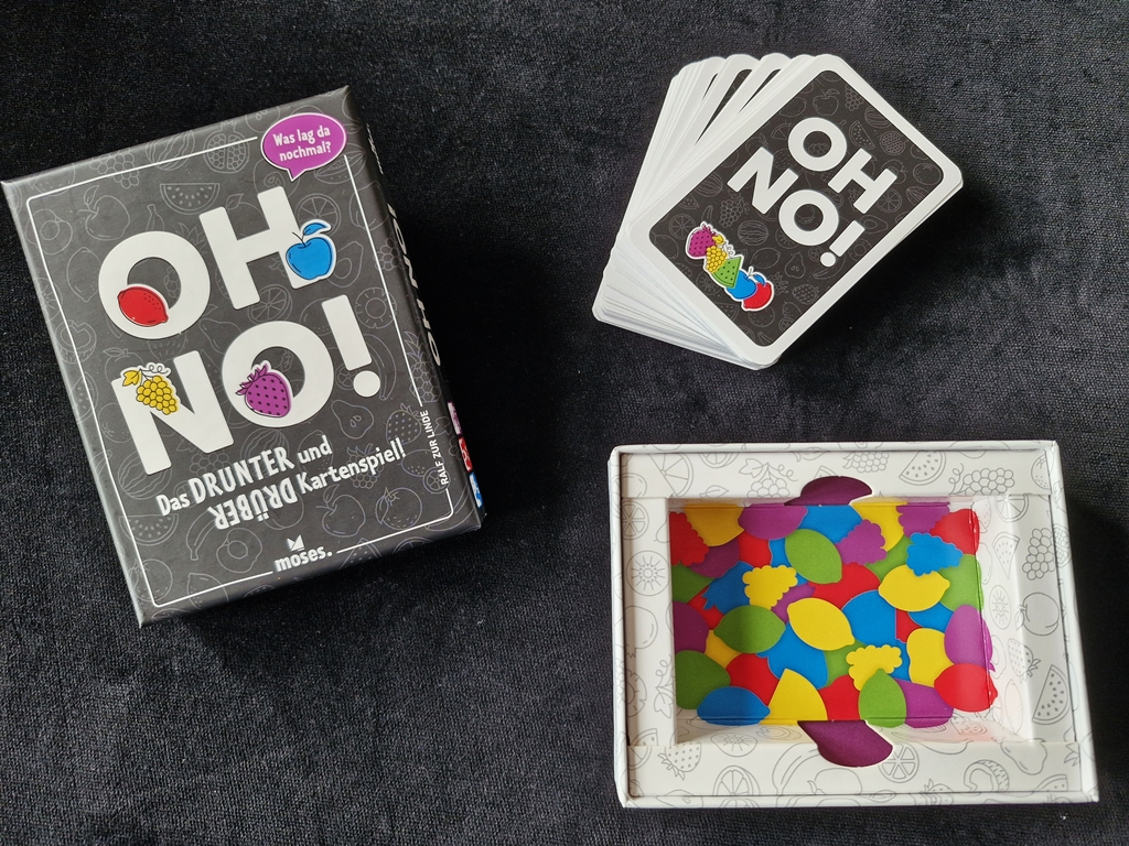 Spielkarton und Inhalt