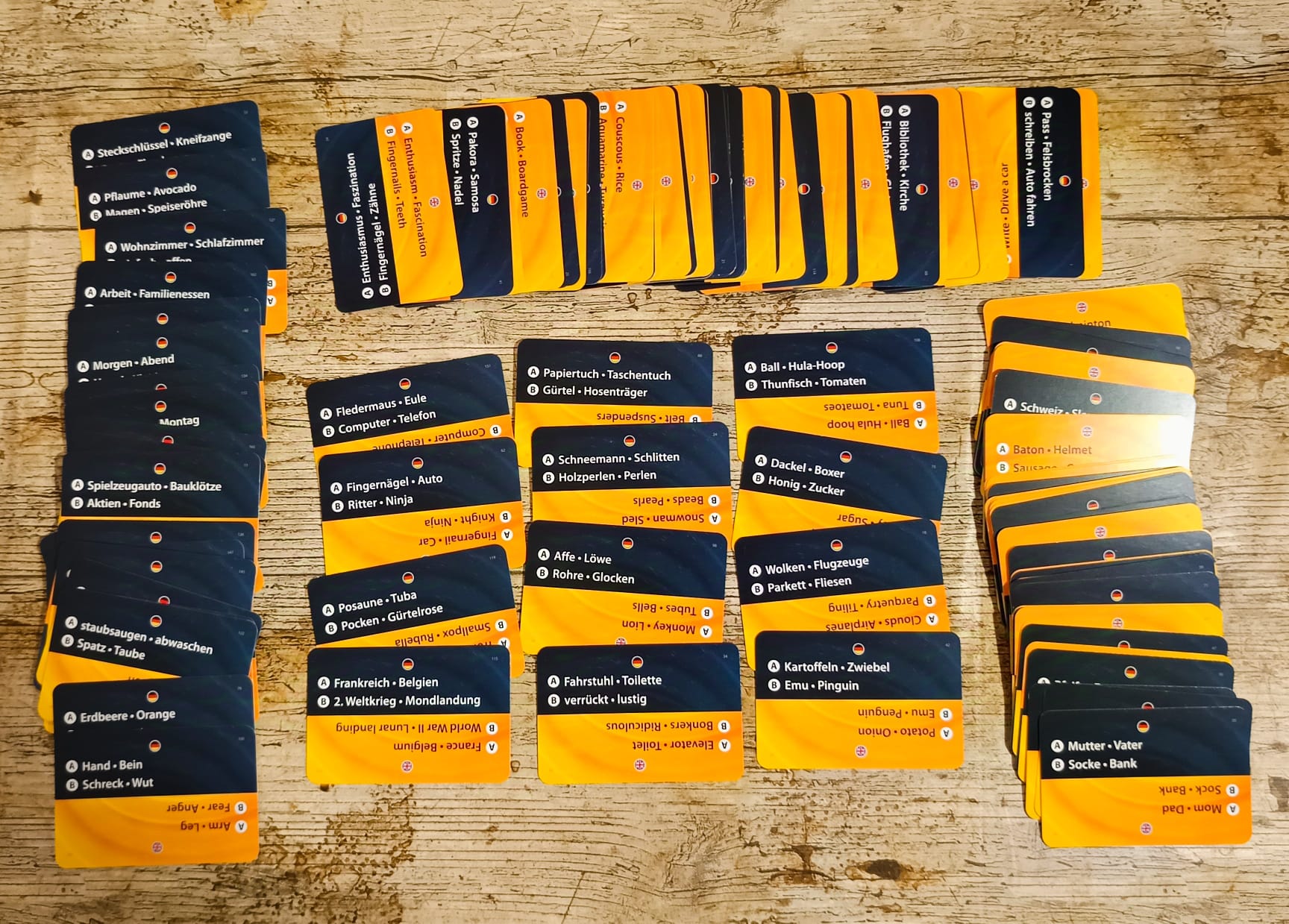 168 Wortkarten. Hinten und vorne bedruckt. 