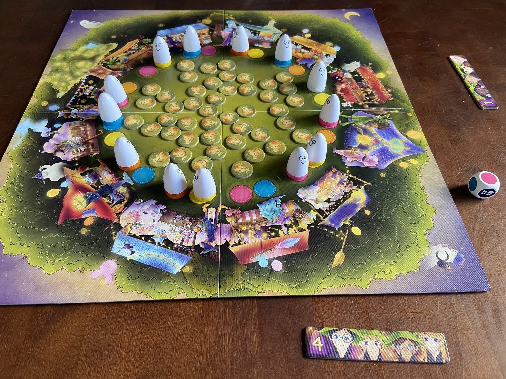 Alle Gesiterfiguren sind auf dem Spielplan verteilt