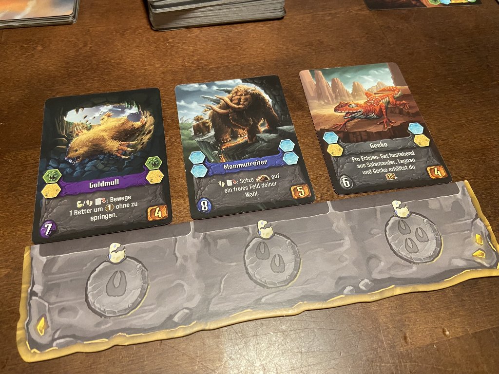 Blick auf ein Spieltableau. 3 Tiere sind angelegt.