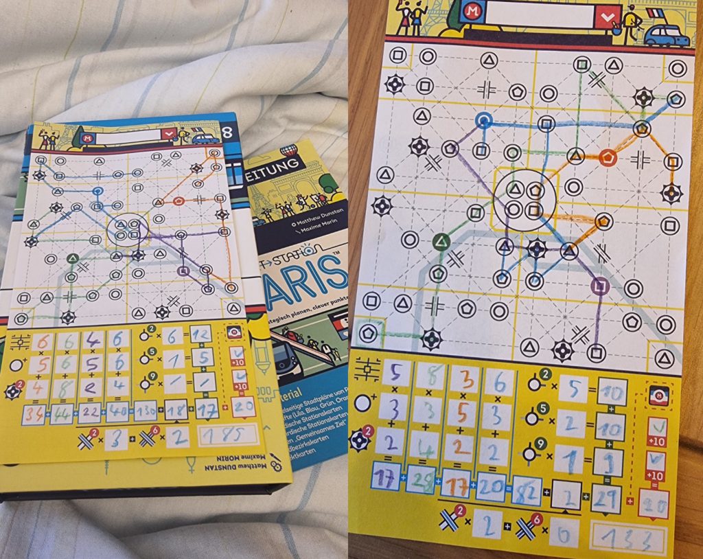 Zwei bespielte Spielpläne.