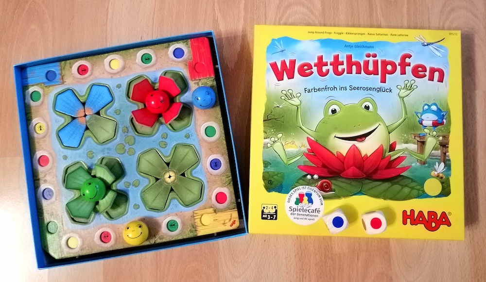 Spieleschachtel mit Inhalt