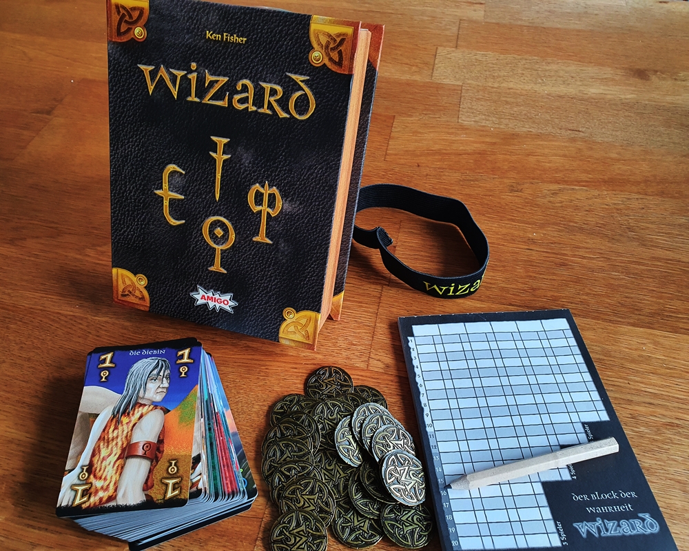 Spielkarton und Inhalt