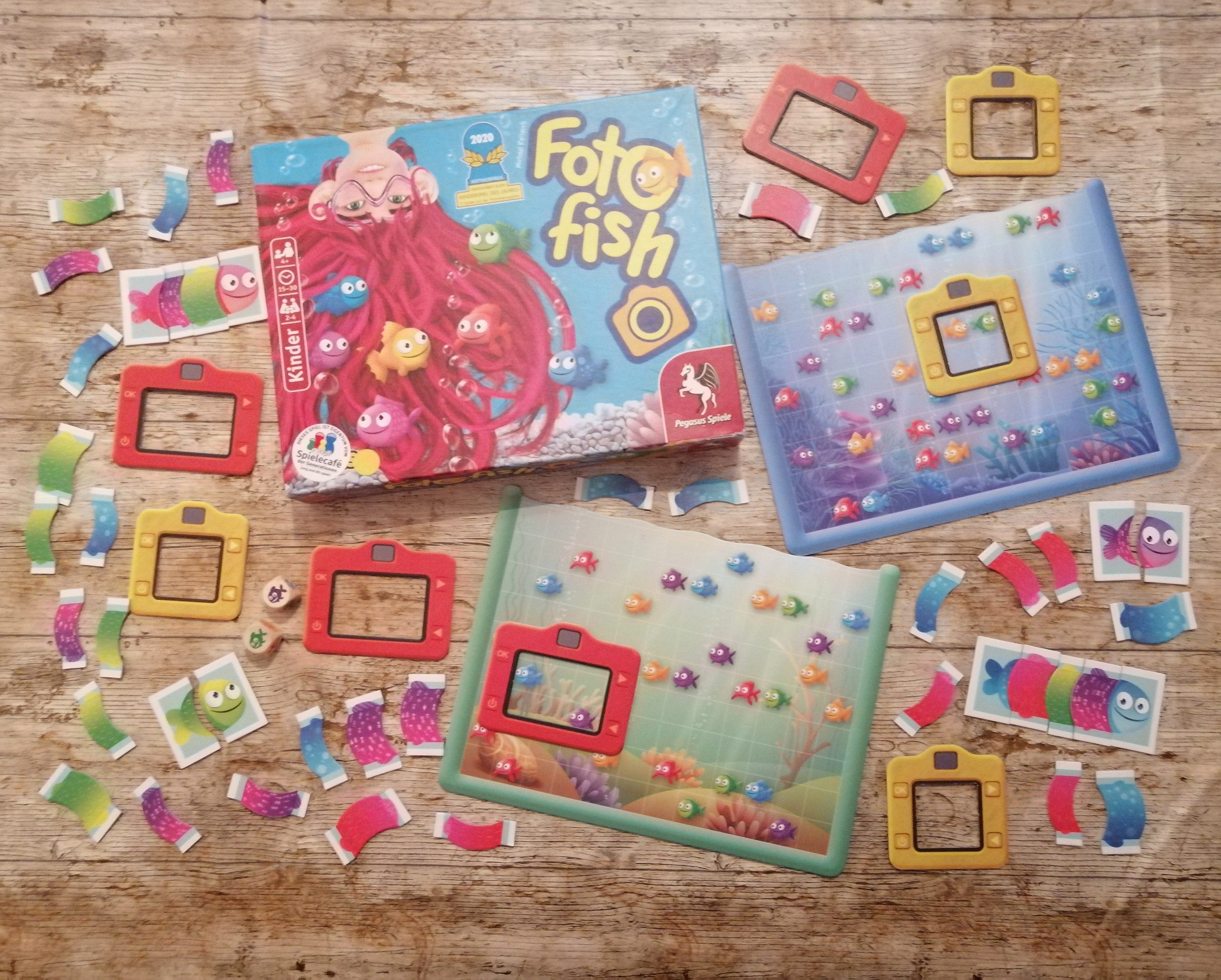 Spieleschachtel mit Inahlt