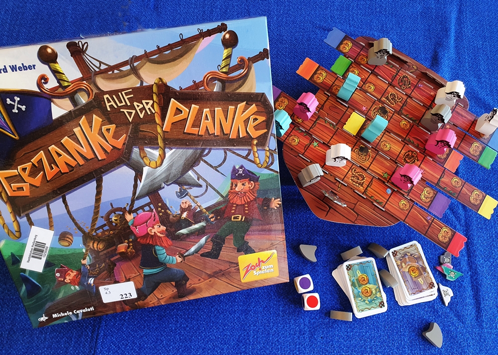 Spielkarton und Inhalt