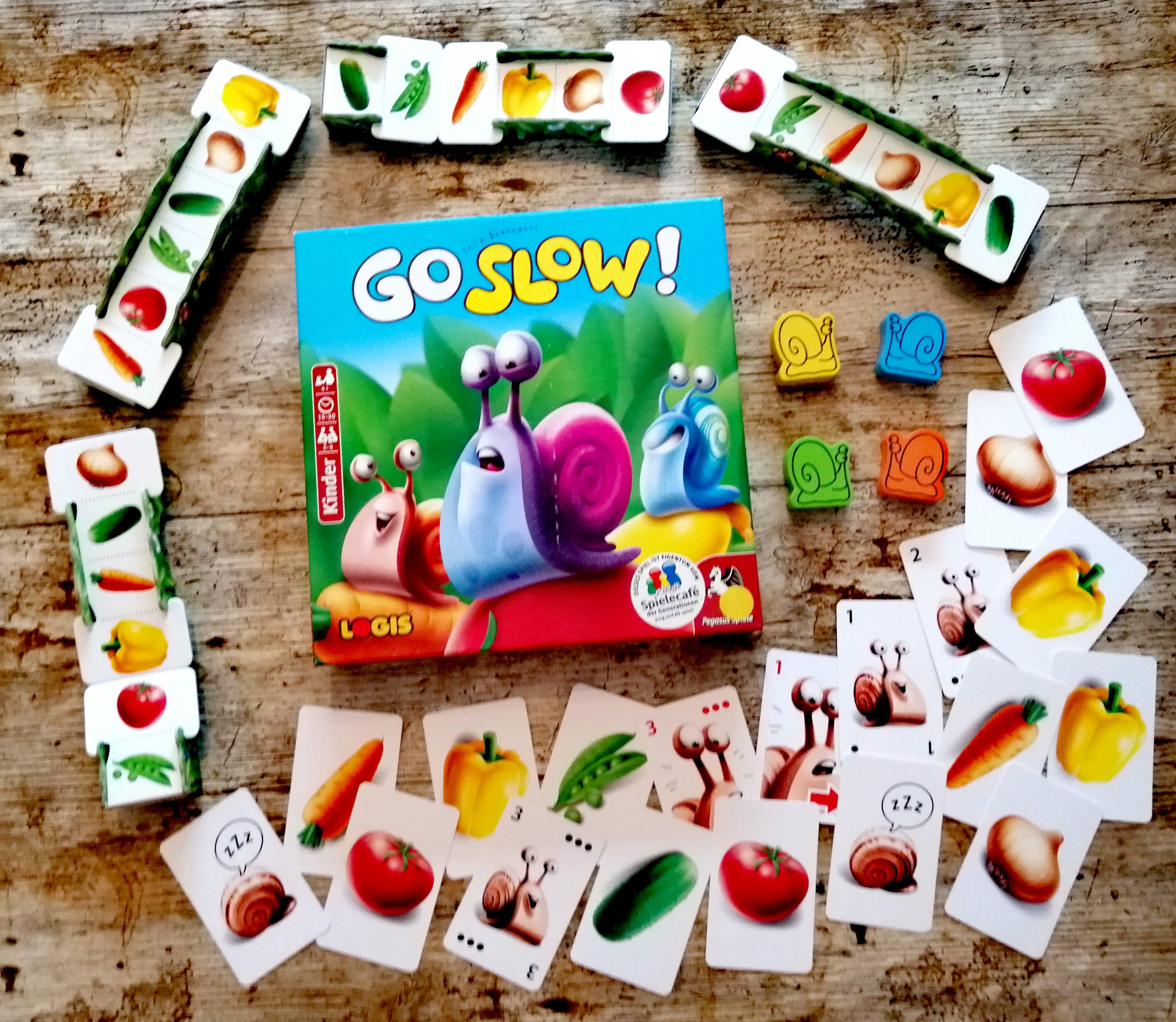 Spieleschachtel mit Inhalt