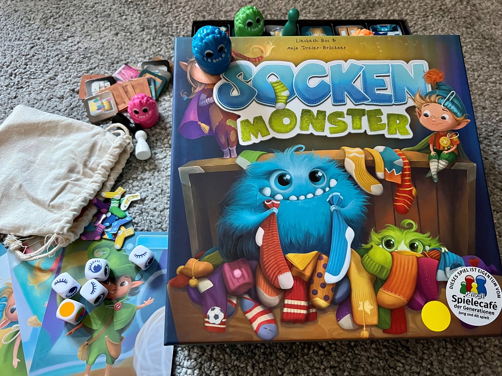 Box mit Spielmaterial