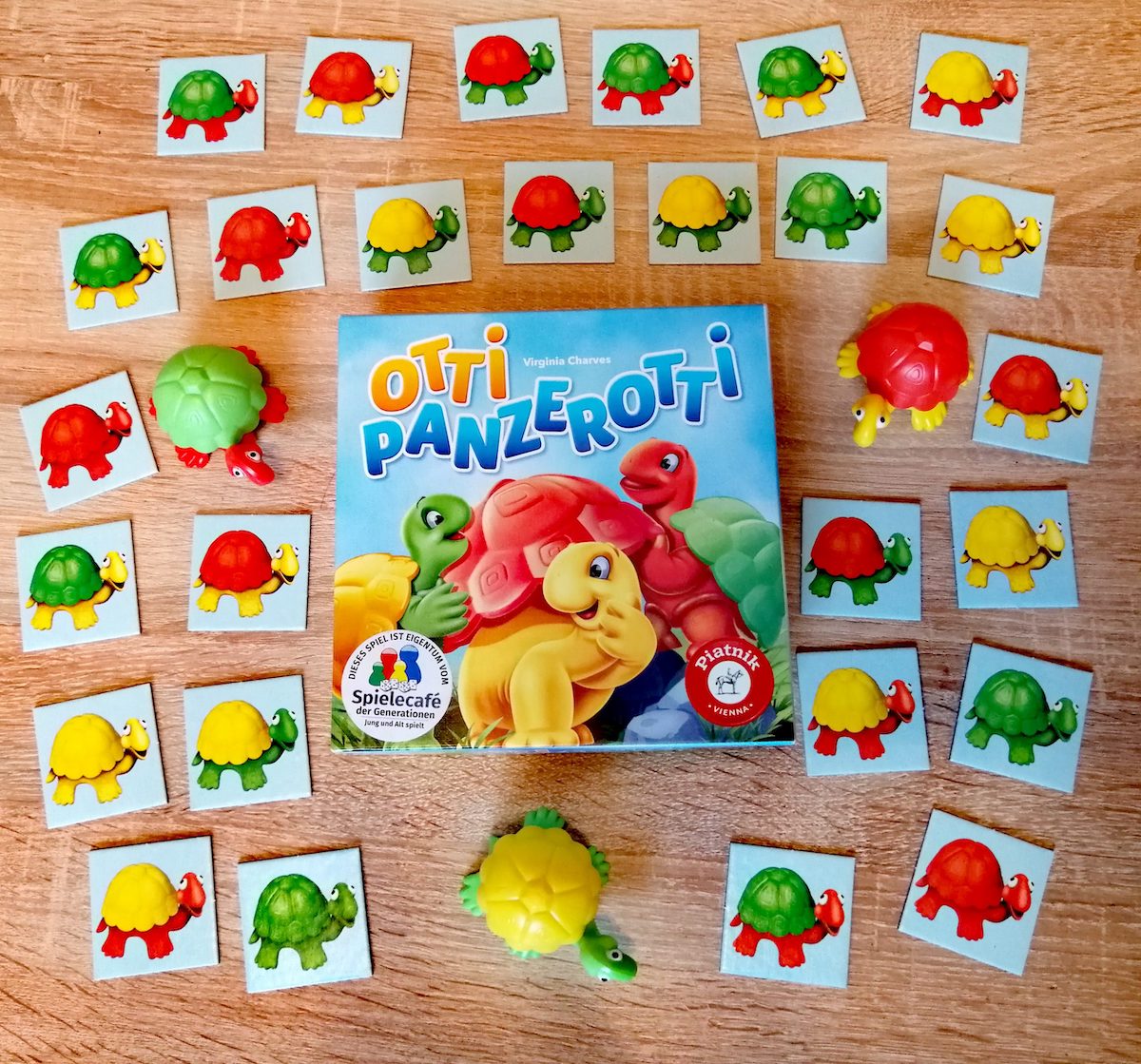 Spieleschachtel mit Inhalt