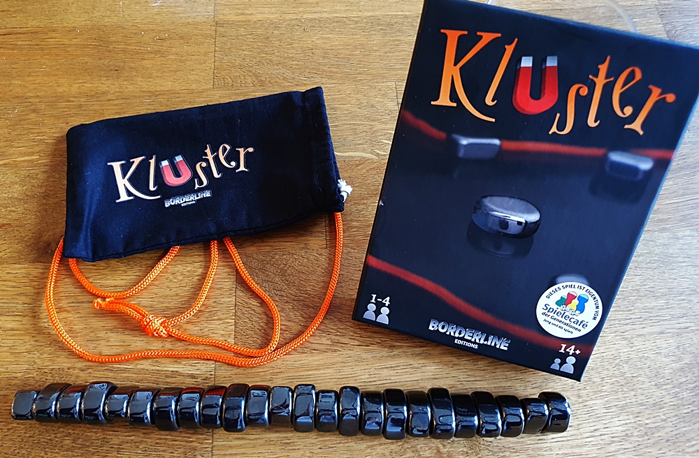 Spielkarton und Inhalt