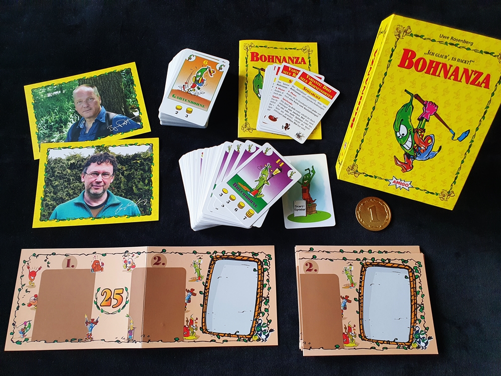 Spielkarton und Inhalt