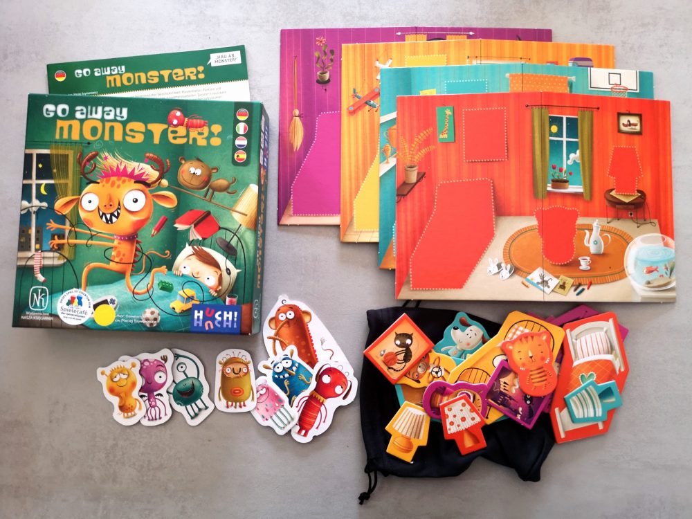 Spielinhalt mit Tableaus, Plättchen und Stoffbeutel