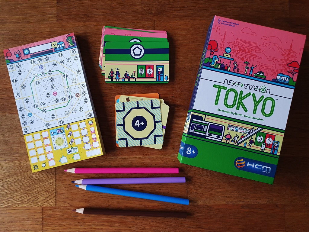 Spielkarton und Inhalt