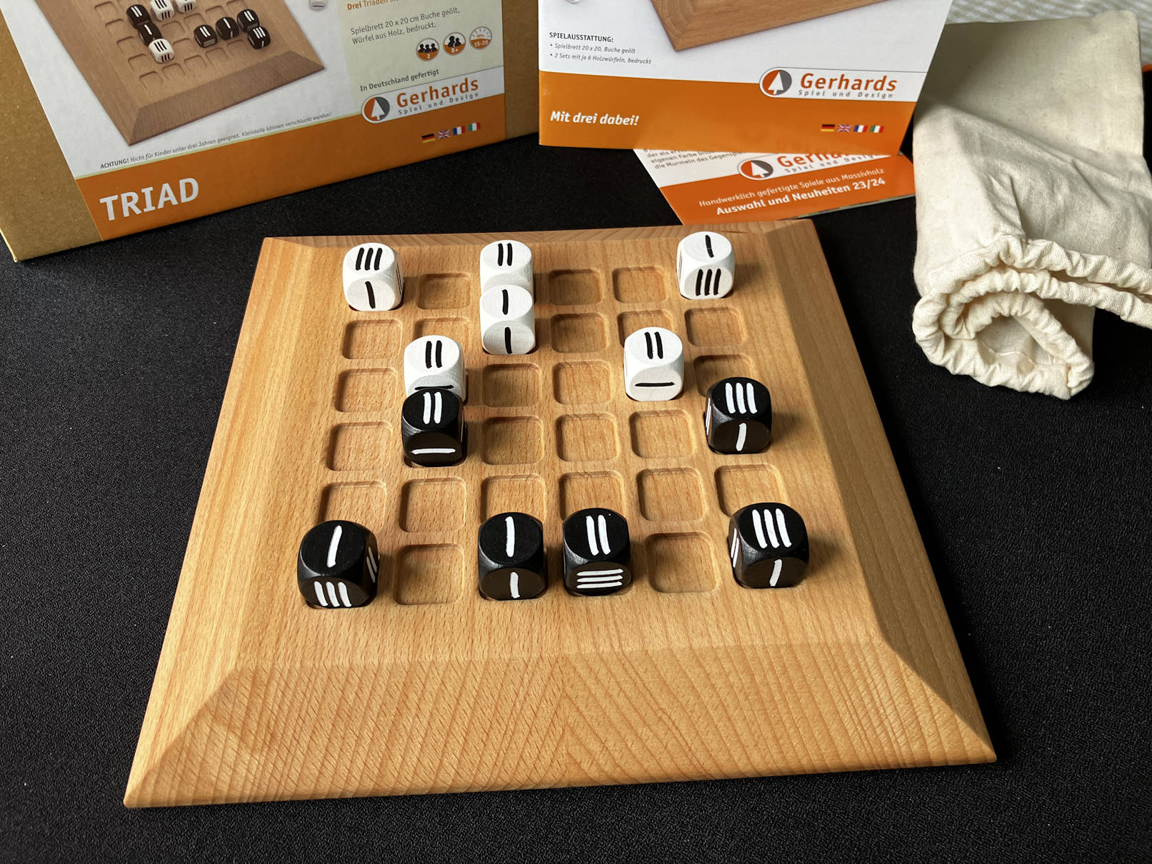 Spielfortschritt mit Chancen auf eine Triade auf beiden Seiten!