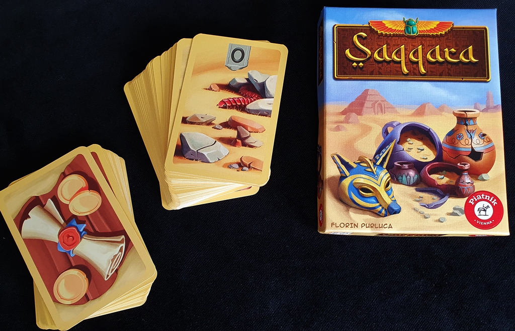 Spielkarton und Inhalt