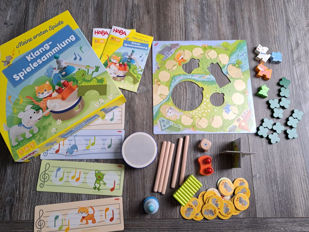 Spielmaterial und Spielkarton