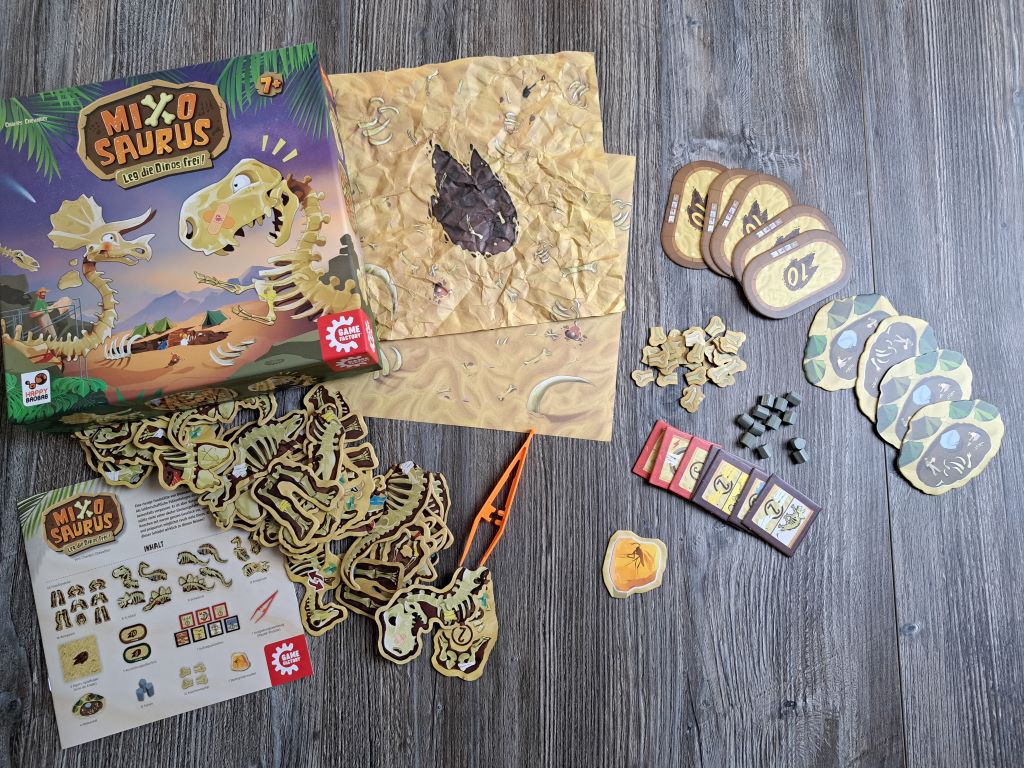 Spielmaterial und Spielkarton